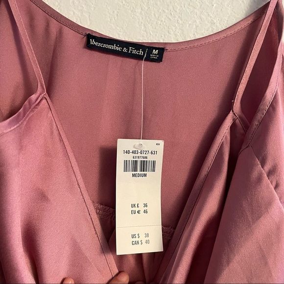 Sold on C🎉Abercrombie & fitch satin rose pink top - Picture 5 of 11